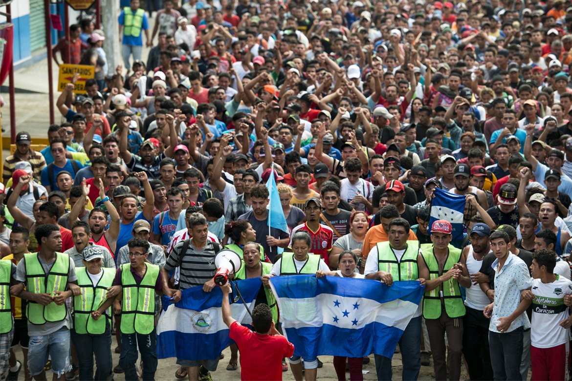 Nova caravana de migrantes da América Central chega ao México Nova caravana de migrantes da América Central chega ao México