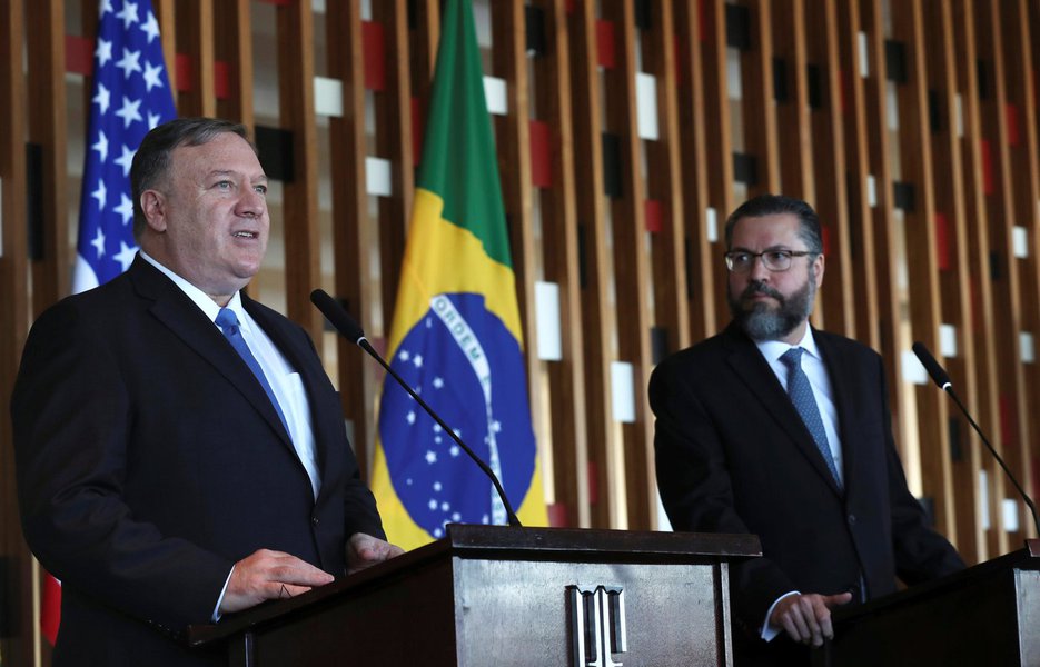 Movimentos populares lançam manifesto contra posição do Itamaraty sobre a Venezuela (Foto: RICARDO MORAES) Movimentos populares lançam manifesto contra posição do Itamaraty sobre a Venezuela