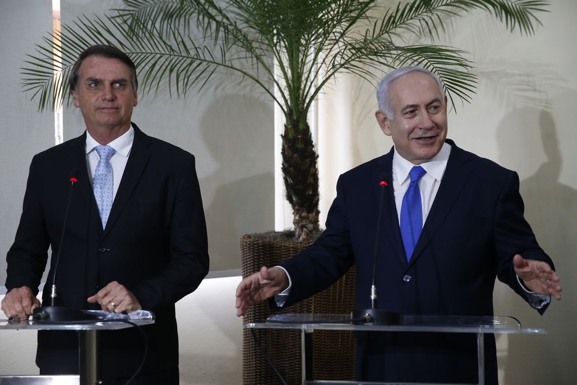 Bolsonaro concede Ordem Nacional do Cruzeiro do Sul a Netanyahu Bolsonaro concede Ordem Nacional do Cruzeiro do Sul a Netanyahu