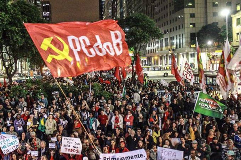 Cafezinho analisa o dilema do PCdoB Cafezinho analisa o dilema do PCdoB