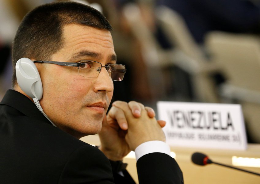 Chanceler venezuelano se reúne com ONU e firma compromisso pela paz (Foto: DENIS BALIBOUSE) Chanceler venezuelano se reúne com ONU e firma compromisso pela paz