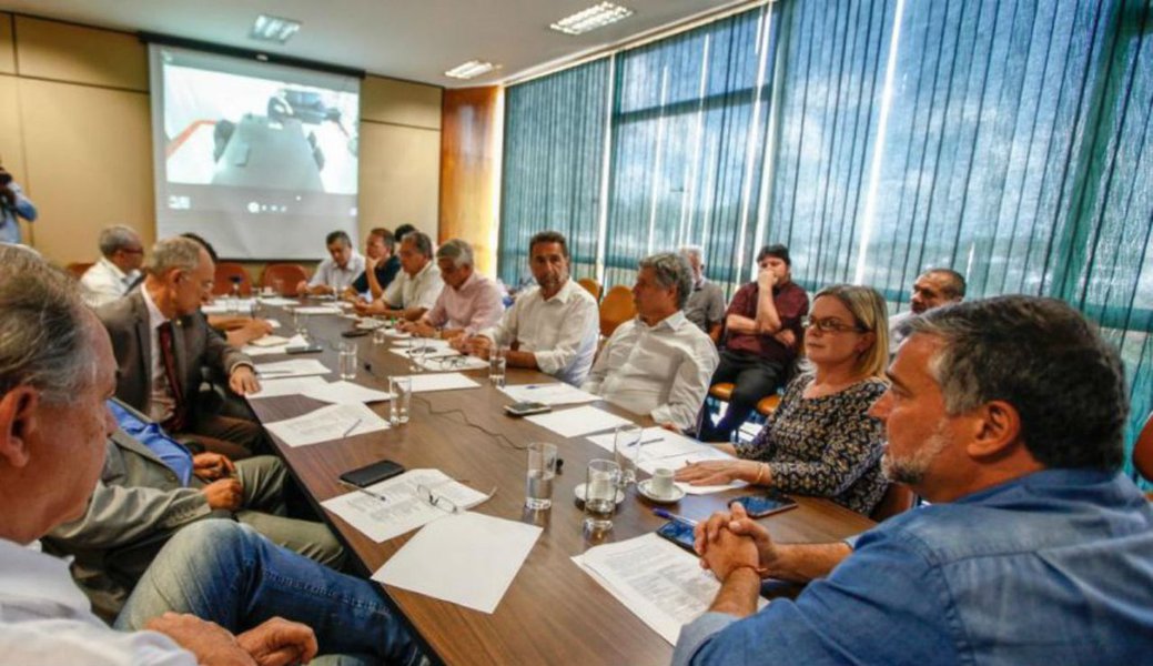 PT se prepara para monitorar ações e resistir aos ataques de Bolsonaro à democracia PT se prepara para monitorar ações e resistir aos ataques de Bolsonaro à democracia