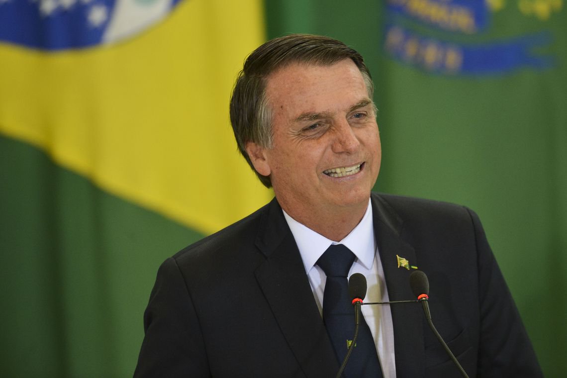 Bolsonaro já pode se aposentar com R$ 33 mil e ganhar R$ 75 mil por mês (Foto: Marcelo Camargo/Agência Brasil ) Bolsonaro já pode se aposentar com R$ 33 mil e ganhar R$ 75 mil por mês