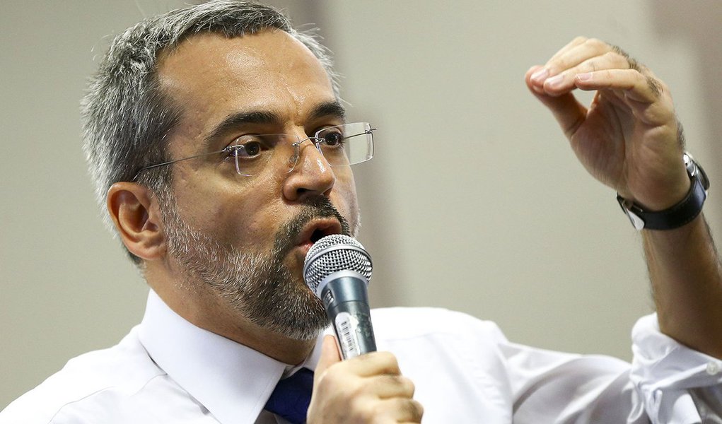 Weintraub pede delações contra professores que estimularem manifestações (Foto: Marcelo Camargo/Agência Brasil) Weintraub pede delações contra professores que estimularem manifestações