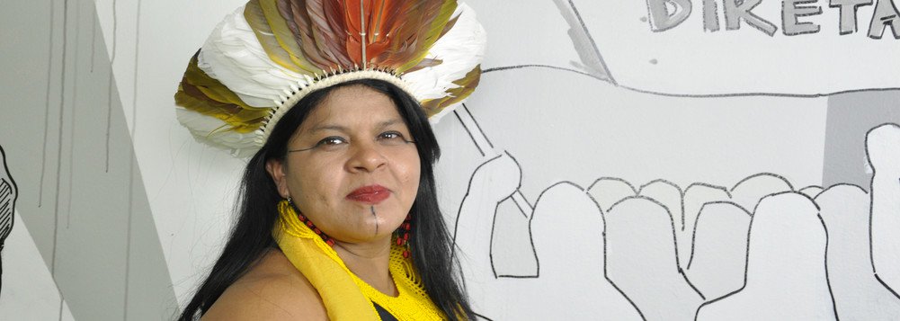 Guajajara: Bolsonaro coloca a vida de índios nas mãos dos que “querem a nossa extinção” (Foto: Editora 247) Guajajara: Bolsonaro coloca a vida de índios nas mãos dos que “querem a nossa extinção”
