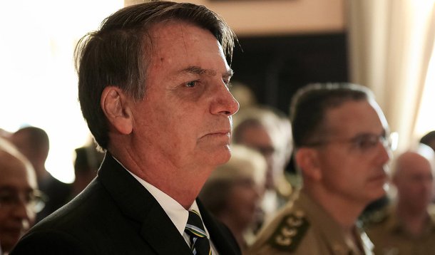 Apesar do 'apoio divino', parece inevitável a queda de Jair Messias, o ungido (Foto: Marcos Corrêa/PR) Apesar do 'apoio divino', parece inevitável a queda de Jair Messias, o ungido
