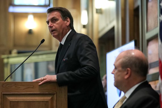 Tal como a mina do Gongo Soco, Bolsonaro ameaça ruir (Foto: Marcos Corrêa/PR) Tal como a mina do Gongo Soco, Bolsonaro ameaça ruir