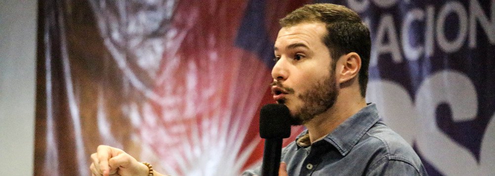 Juliano Medeiros: Bolsonaro fala grosso as mulheres e fino com os EUA Juliano Medeiros: Bolsonaro fala grosso as mulheres e fino com os EUA
