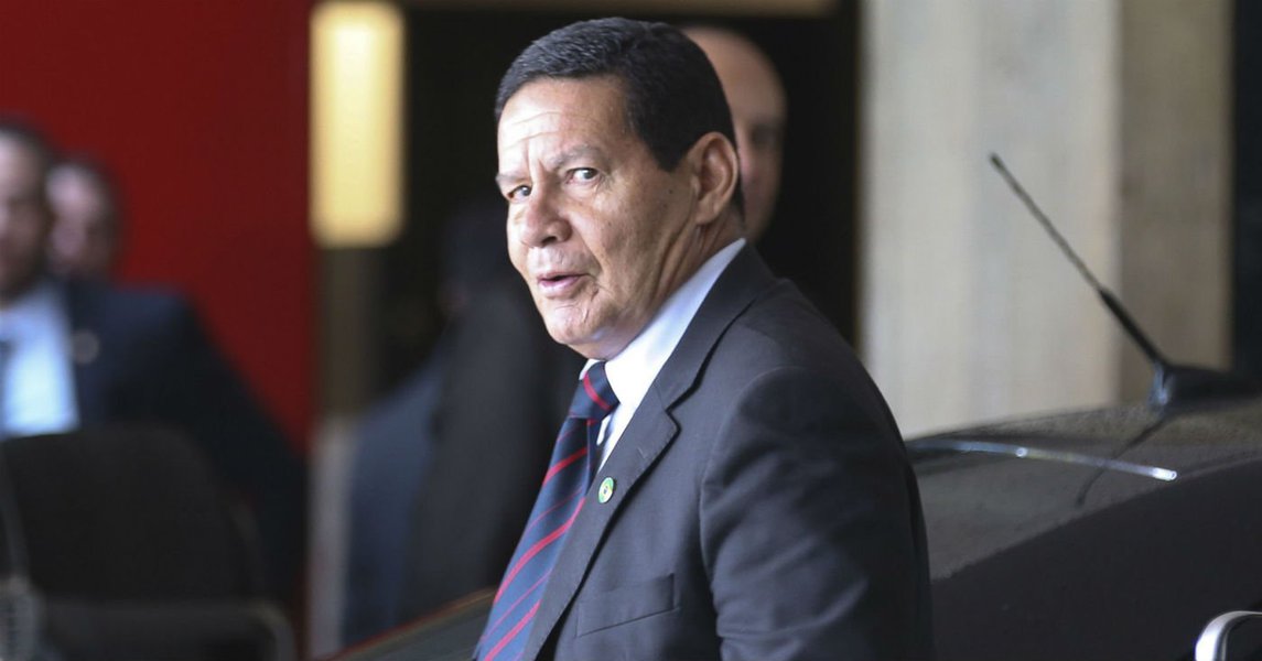 Mourão segue Bolsonaro e diz que 'houve exploração política' em protestos (Foto: Antonio Cruz / Agência Brasil) Mourão segue Bolsonaro e diz que 'houve exploração política' em protestos