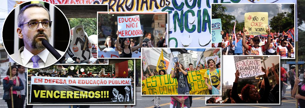Estudantes tomam as ruas do Brasil e Weintraub, o ministro da ignorância, é vaiado na Câmara Estudantes tomam as ruas do Brasil e Weintraub, o ministro da ignorância, é vaiado na Câmara