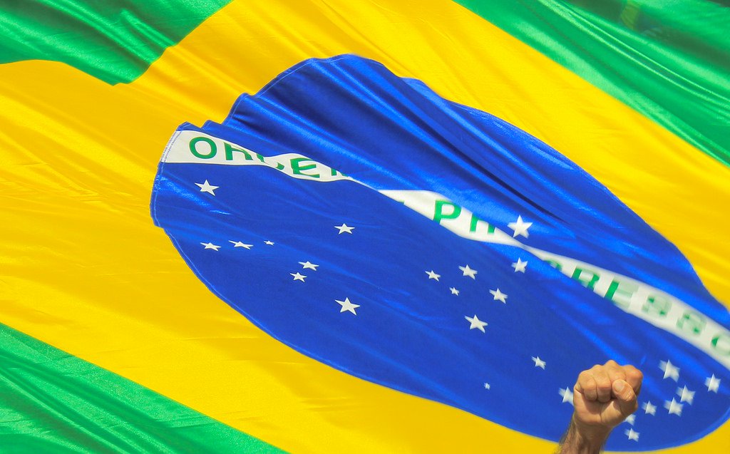 Sobre bandeiras e vermelhos Sobre bandeiras e vermelhos
