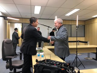 Glenn Greenwald: não há como manter a condenação de Lula (Foto: Reprodução/Twitter) Glenn Greenwald: não há como manter a condenação de Lula