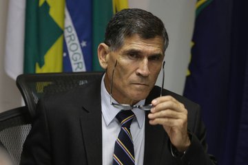 Cantanhêde: demissão de general mostra contaminação política das Forças Armadas (Foto: Agencia Brasil) Cantanhêde: demissão de general mostra contaminação política das Forças Armadas