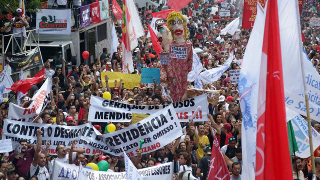 Bancada do PT propõe referendo popular sobre a reforma da Previdência Bancada do PT propõe referendo popular sobre a reforma da Previdência