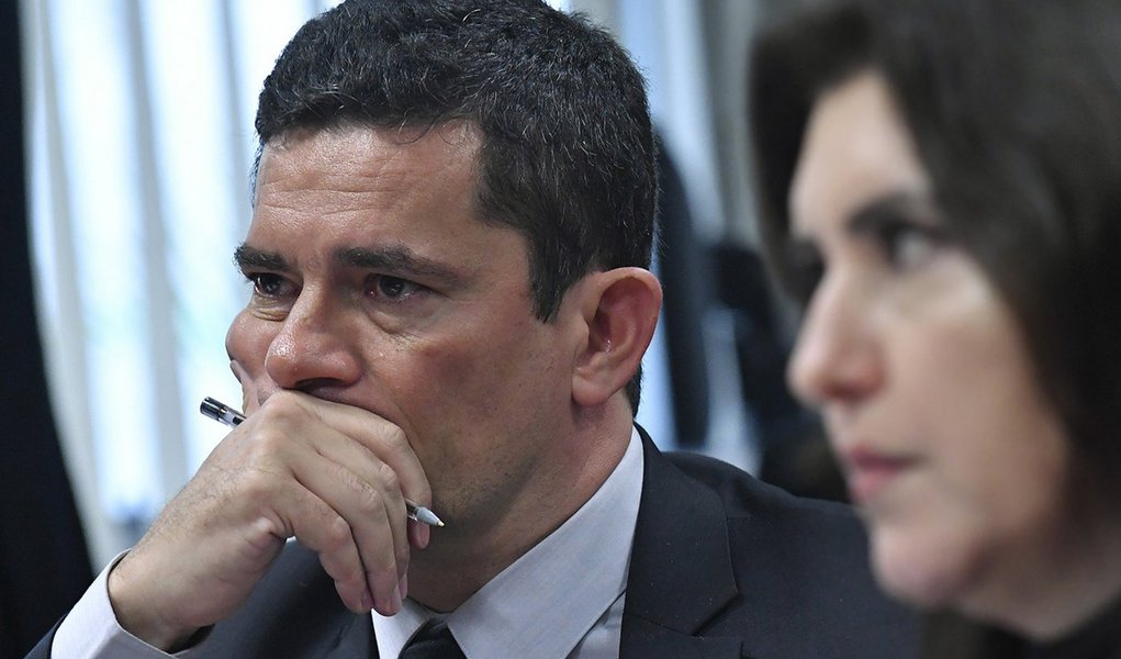 Moro sobreviverá? (Foto: Edilson Rodrigues/Agência Senado) Moro sobreviverá?