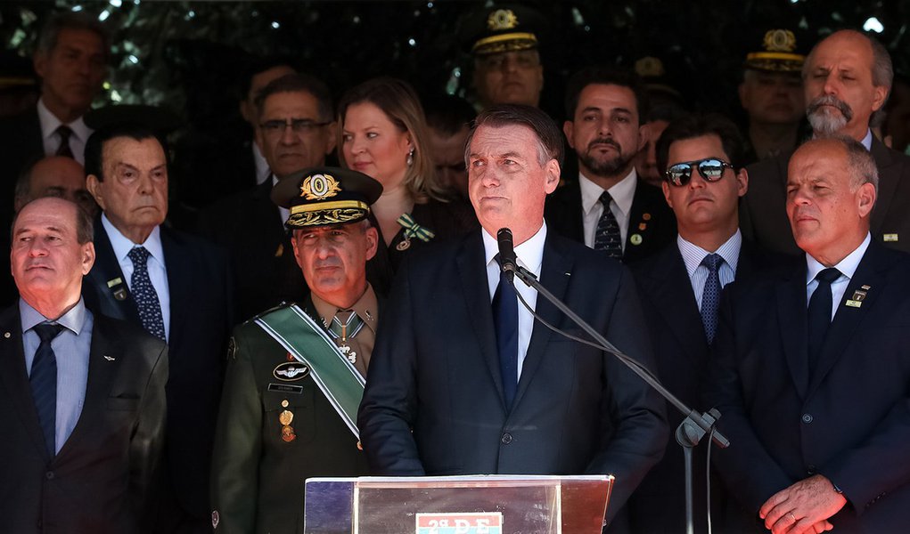 'Exército sempre esteve ao lado da vontade nacional', diz Bolsonaro (Foto: Marcos Corrêa/PR) 'Exército sempre esteve ao lado da vontade nacional', diz Bolsonaro