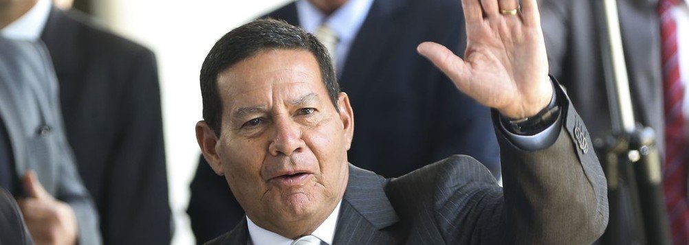 Mourão: polêmicas envolvendo Olavo são ‘questão paroquial’ (Foto: Marcelo Camargo - ABR) Mourão: polêmicas envolvendo Olavo são ‘questão paroquial’
