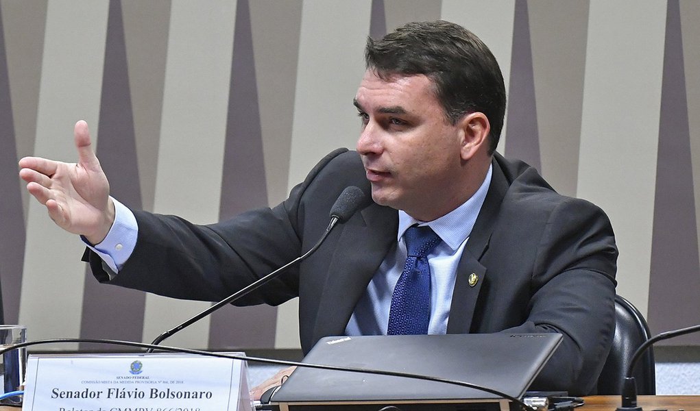 Quebra de sigilo deixa Bolsonaros em pânico, diz Tijolaço (Foto: Geraldo Magela/Agência Senado) Quebra de sigilo deixa Bolsonaros em pânico, diz Tijolaço