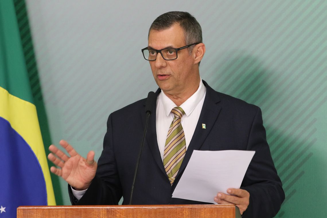Exoneração de Santos Cruz 'não está na pauta nesse momento', diz porta-voz (Foto: Fabio Rodrigues Pozzebom/Agência Brasil) Exoneração de Santos Cruz 'não está na pauta nesse momento', diz porta-voz