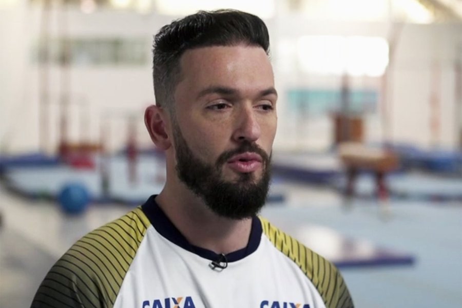 Diego Hypolito: “quero que saibam que sou gay e que não tenho vergonha disso” (Foto: Reprodução) Diego Hypolito: “quero que saibam que sou gay e que não tenho vergonha disso”