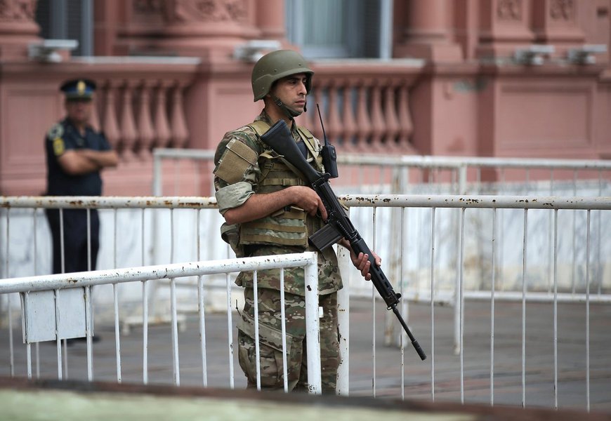 Casa Rosada é evacuada após suspeita de bomba (Foto: Agustin Marcarian/Reuters) Casa Rosada é evacuada após suspeita de bomba