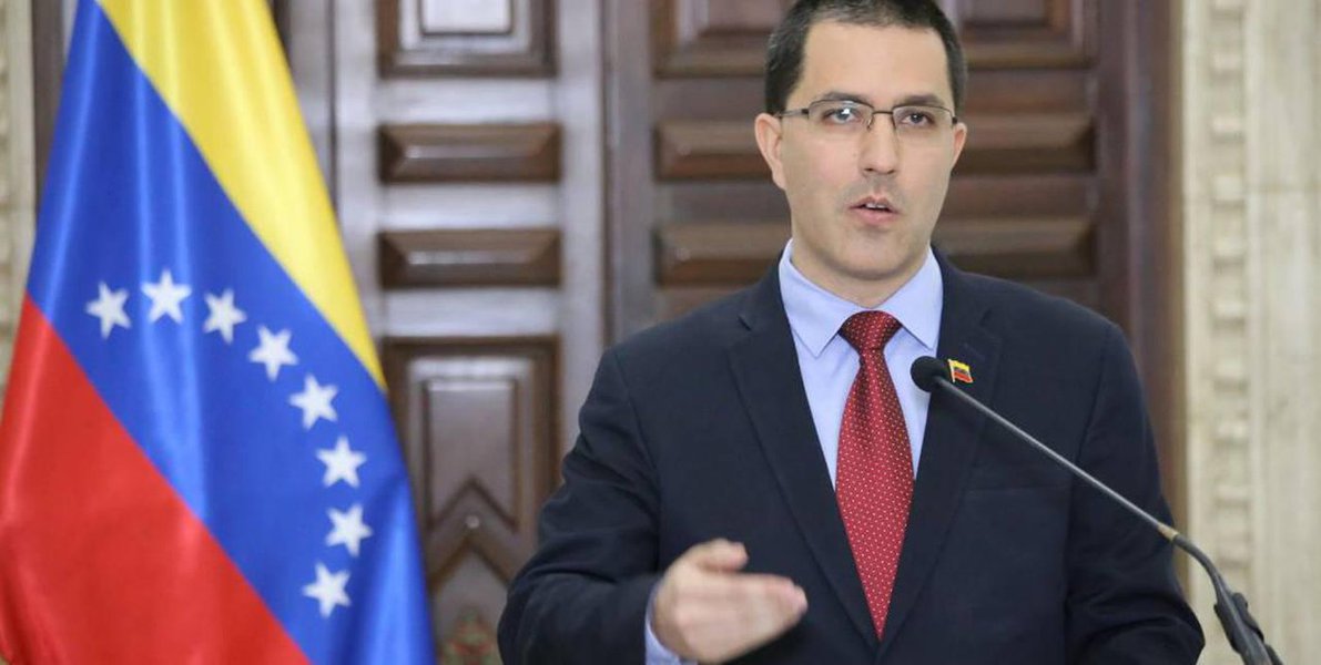 Bloqueio dos EUA contra Venezuela atinge população vulnerável, diz chanceler Bloqueio dos EUA contra Venezuela atinge população vulnerável, diz chanceler