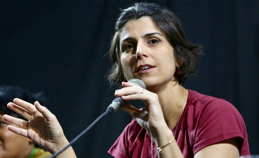 Manuela defende unidade da esquerda na luta contra os retrocessos Manuela defende unidade da esquerda na luta contra os retrocessos
