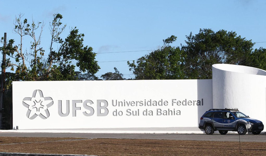 Corte em universidade chega a 52% da verba (Foto: Mateus Pereira/GOVBA) Corte em universidade chega a 52% da verba