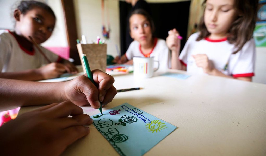Projeto de ensino domiciliar não tem eficácia comprovada nos EUA (Foto: Marcelo Camargo/Agência Brasil) Projeto de ensino domiciliar não tem eficácia comprovada nos EUA