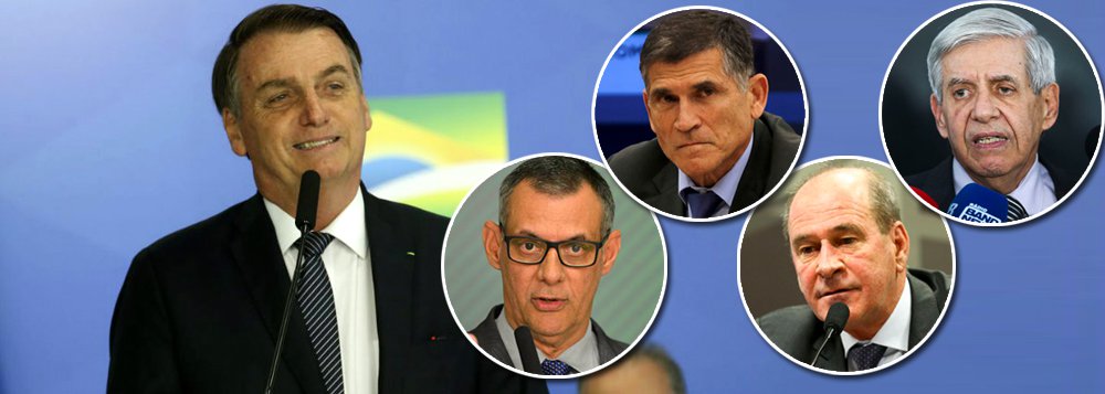 Fernando Brito aos generais: devolvam seus cargos e salvem o Brasil Fernando Brito aos generais: devolvam seus cargos e salvem o Brasil