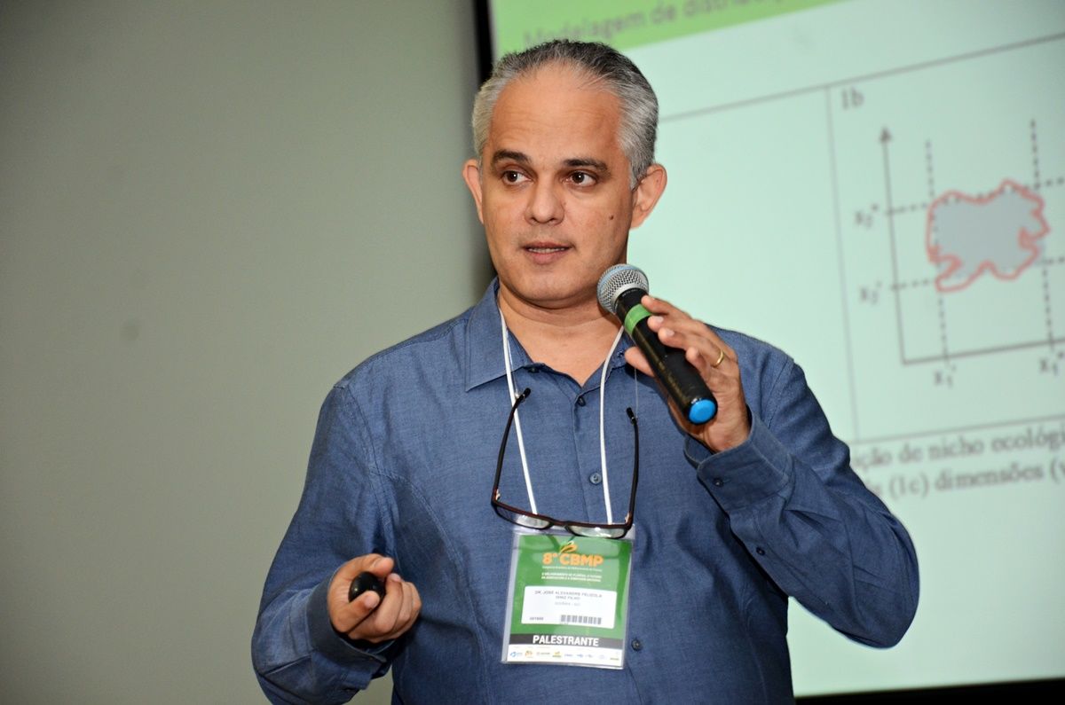 Cortes de verbas das universidades são um ataque à ciência, diz professor (Foto: Reprodução) Cortes de verbas das universidades são um ataque à ciência, diz professor