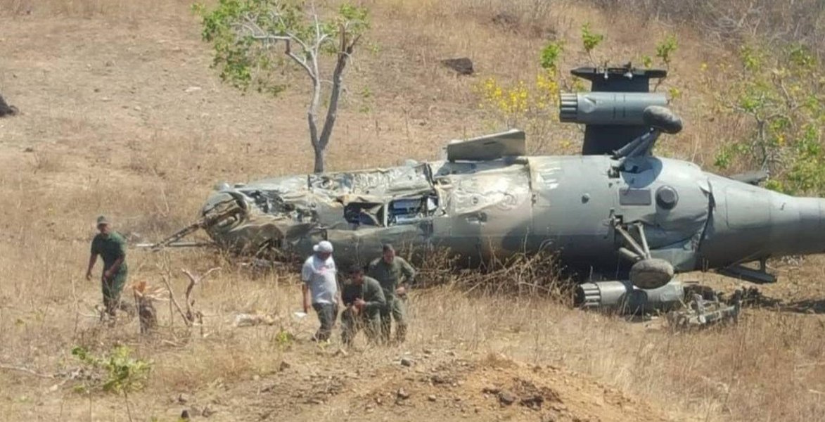 Acidente com helicóptero militar venezuelano perto de Caracas deixa 7 mortos Acidente com helicóptero militar venezuelano perto de Caracas deixa 7 mortos