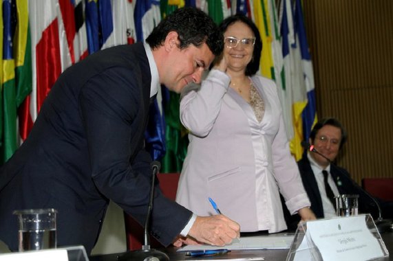 Moro & Damares Moro & Damares