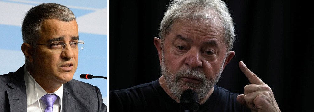 Escândalo: RedeTV se autocensura e decide não exibir entrevista de Lula a Kennedy Alencar Escândalo: RedeTV se autocensura e decide não exibir entrevista de Lula a Kennedy Alencar