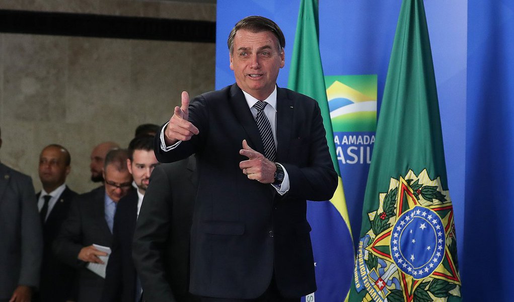 Bolsonaro pode cair sem ter governado? (Foto: Marcos Corrêa/PR) Bolsonaro pode cair sem ter governado?
