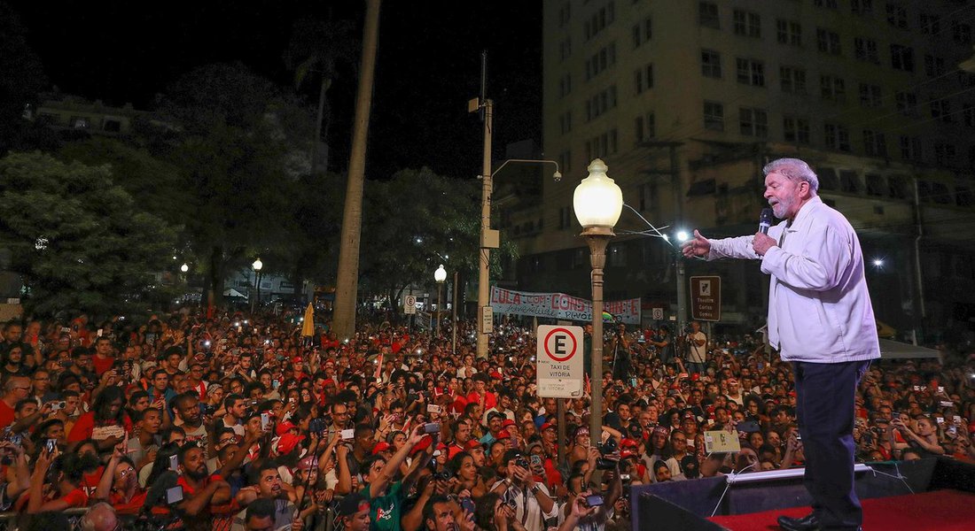 Lula voltando ao jogo (Foto: Ricardo Stuckert) Lula voltando ao jogo