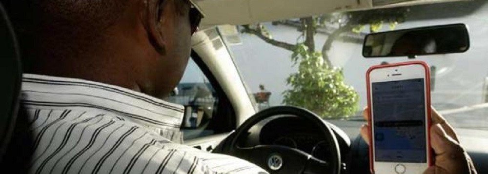 Colapso econômico faz de aplicativos como Uber e iFood os maiores empregadores do Brasil Colapso econômico faz de aplicativos como Uber e iFood os maiores empregadores do Brasil