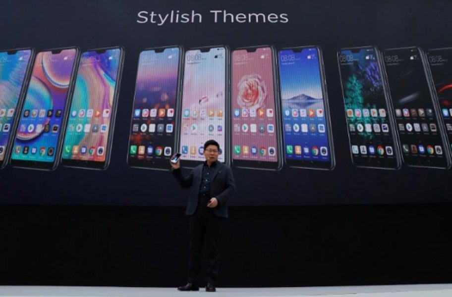 China pede que Reino Unido resista à pressão e use equipamentos Huawei em redes 5G China pede que Reino Unido resista à pressão e use equipamentos Huawei em redes 5G