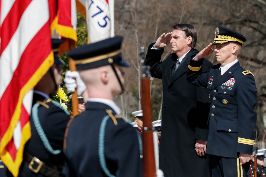 Eventual entrada do Brasil na OTAN mostra submissão de Bolsonaro a Trump, diz analista (Foto: Alan Santos/PR) Eventual entrada do Brasil na OTAN mostra submissão de Bolsonaro a Trump, diz analista