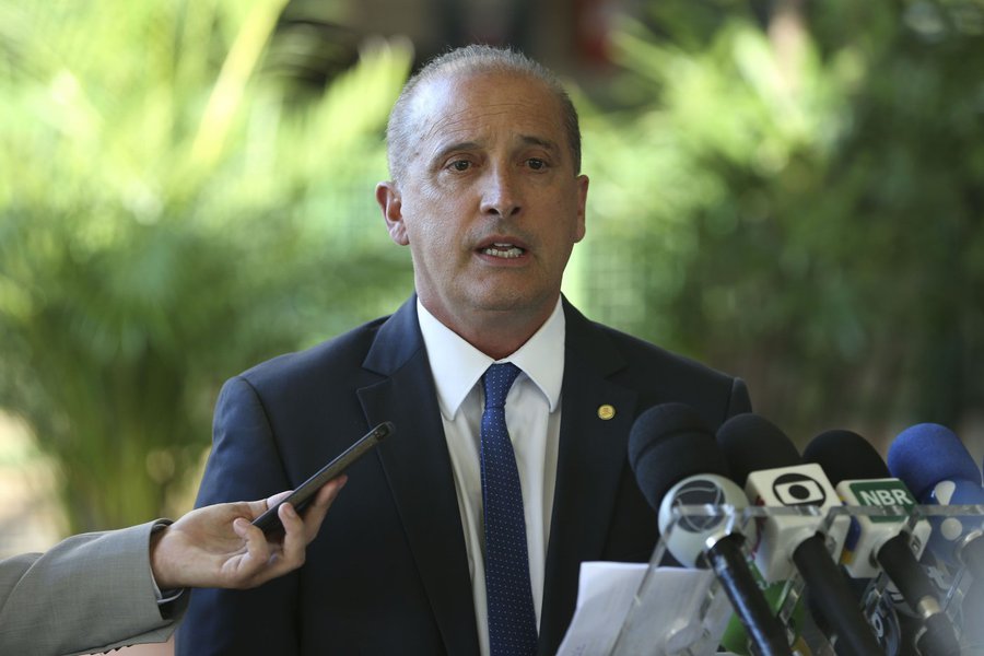 Após 4 anos do golpe, Onyx ainda diz que desemprego é “roubalheira do PT” (Foto: Valter Campanato - ABR) Após 4 anos do golpe, Onyx ainda diz que desemprego é “roubalheira do PT”