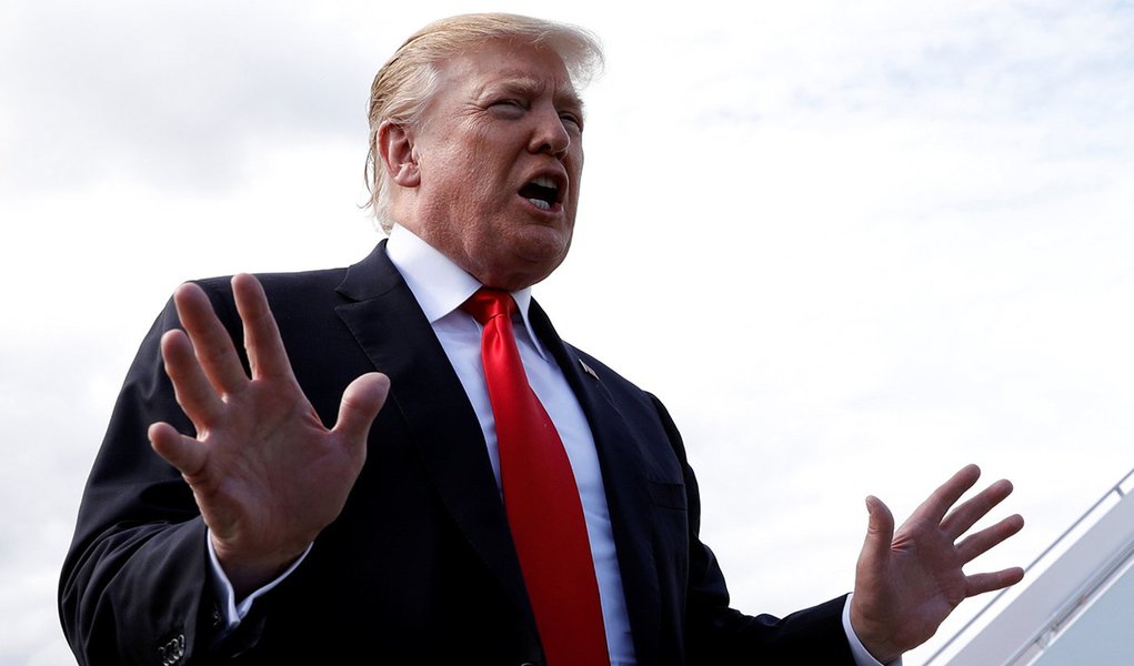 Trump volta atrás e diz que não vai fechar fronteira com México (Foto: REUTERS/Kevin Lamarque ) Trump volta atrás e diz que não vai fechar fronteira com México