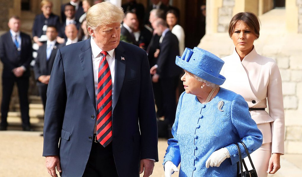 Trump fará visita de Estado ao Reino Unido Trump fará visita de Estado ao Reino Unido