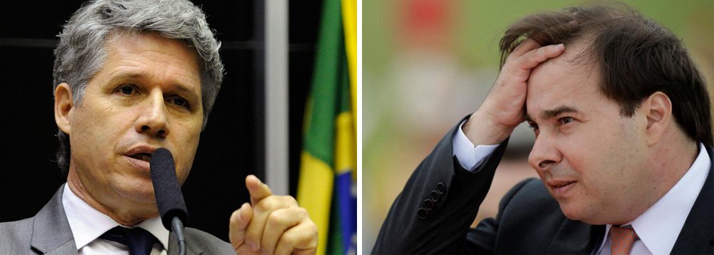 'Indecente!', critica Paulo Teixeira sobre proposta de votar Previdência e apresentar dados depois (Foto: Luis Macedo/Câmara dos Deputados | Reuters) 'Indecente!', critica Paulo Teixeira sobre proposta de votar Previdência e apresentar dados depois
