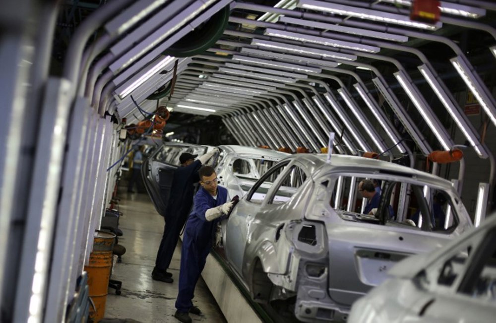 Com economia estagnada, mercado reduz projeção do PIB pela 8ª vez (Foto: REUTERS/Nacho Doce) Com economia estagnada, mercado reduz projeção do PIB pela 8ª vez