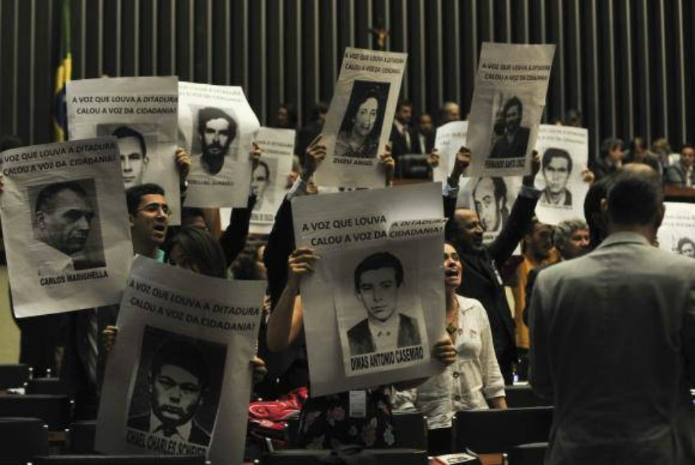 Bolsonaro extingue Grupo que identifica corpos de desaparecidos políticos (Foto: Antonio Cruz/ Agência Brasil) Bolsonaro extingue Grupo que identifica corpos de desaparecidos políticos