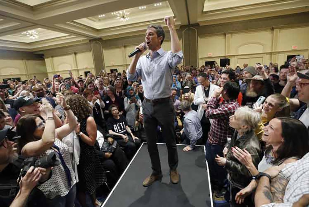 Pré-candidato democrata à presidência critica racismo nos Estados Unidos Pré-candidato democrata à presidência critica racismo nos Estados Unidos