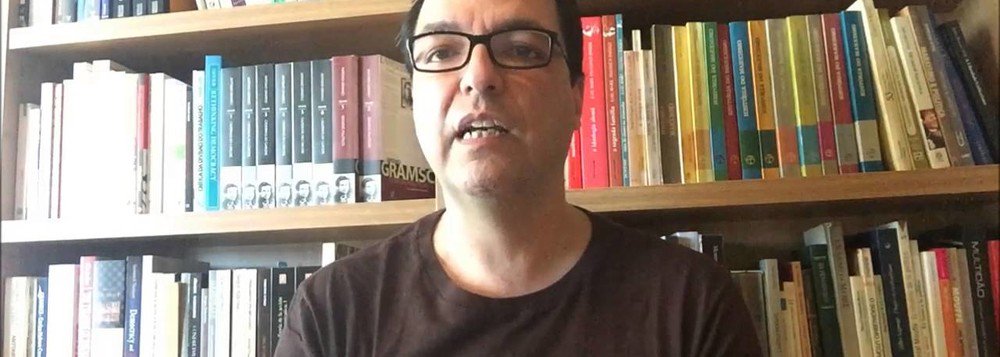 Luis Felipe Miguel: “aos amigos tudo, aos inimigos a lei” volta a imperar Luis Felipe Miguel: “aos amigos tudo, aos inimigos a lei” volta a imperar