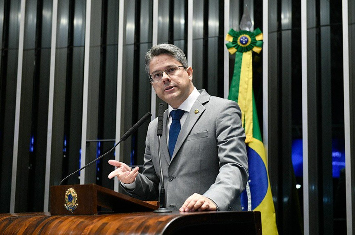 Senador pedirá impeachment de dois ministros do STF (Foto: Agência Senado) Senador pedirá impeachment de dois ministros do STF