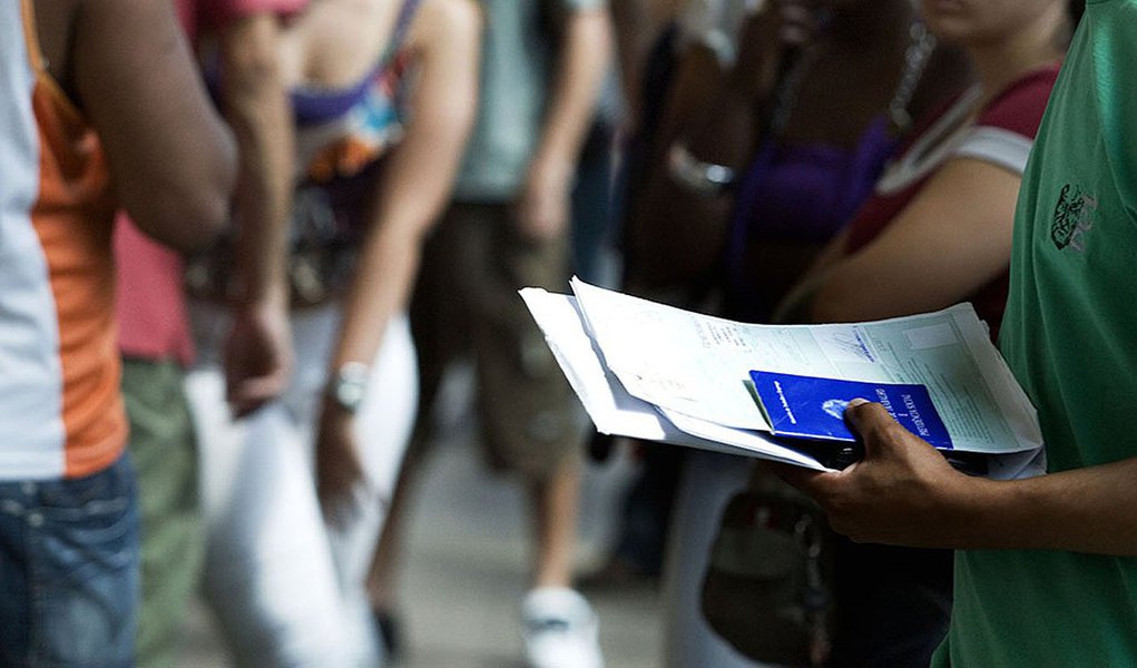 Reajuste do salário mínimo Reajuste do salário mínimo