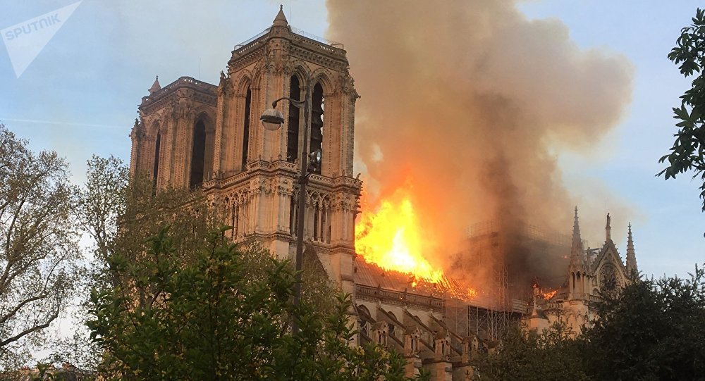 Família de banqueiros franceses doa 100 milhões de euros para reconstruir Notre-Dame Família de banqueiros franceses doa 100 milhões de euros para reconstruir Notre-Dame